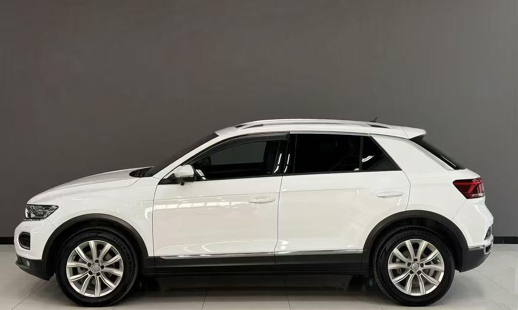 Volkswagen T-Roc 2018 thumb 10