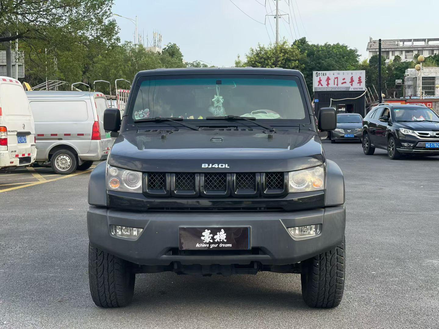 BJ 40 2016 thumb 9