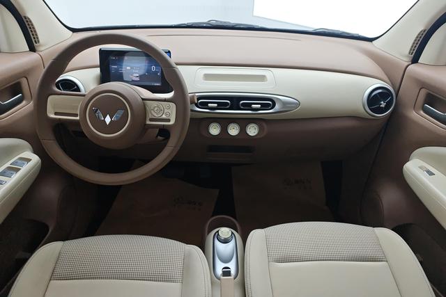 Wuling Mini EV 2025 thumb 11