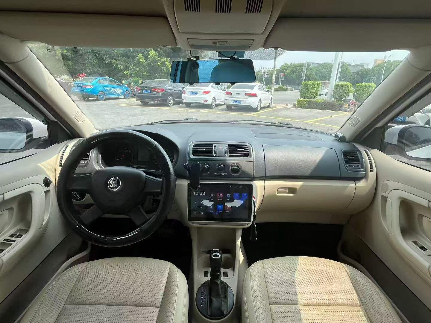 Skoda Jing Rui 2014 thumb 5