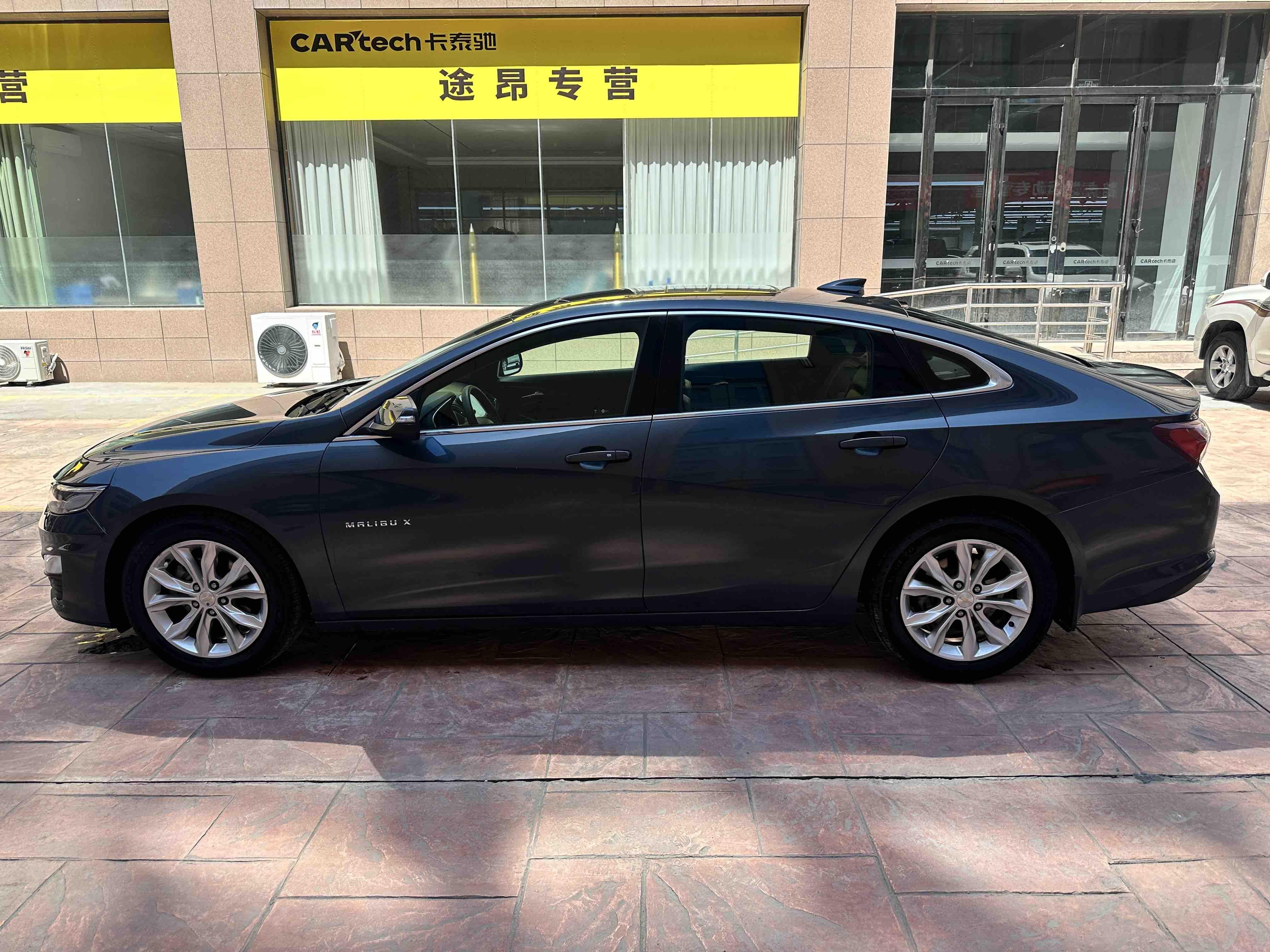 Chevrolet Malibu 2019 thumb 2