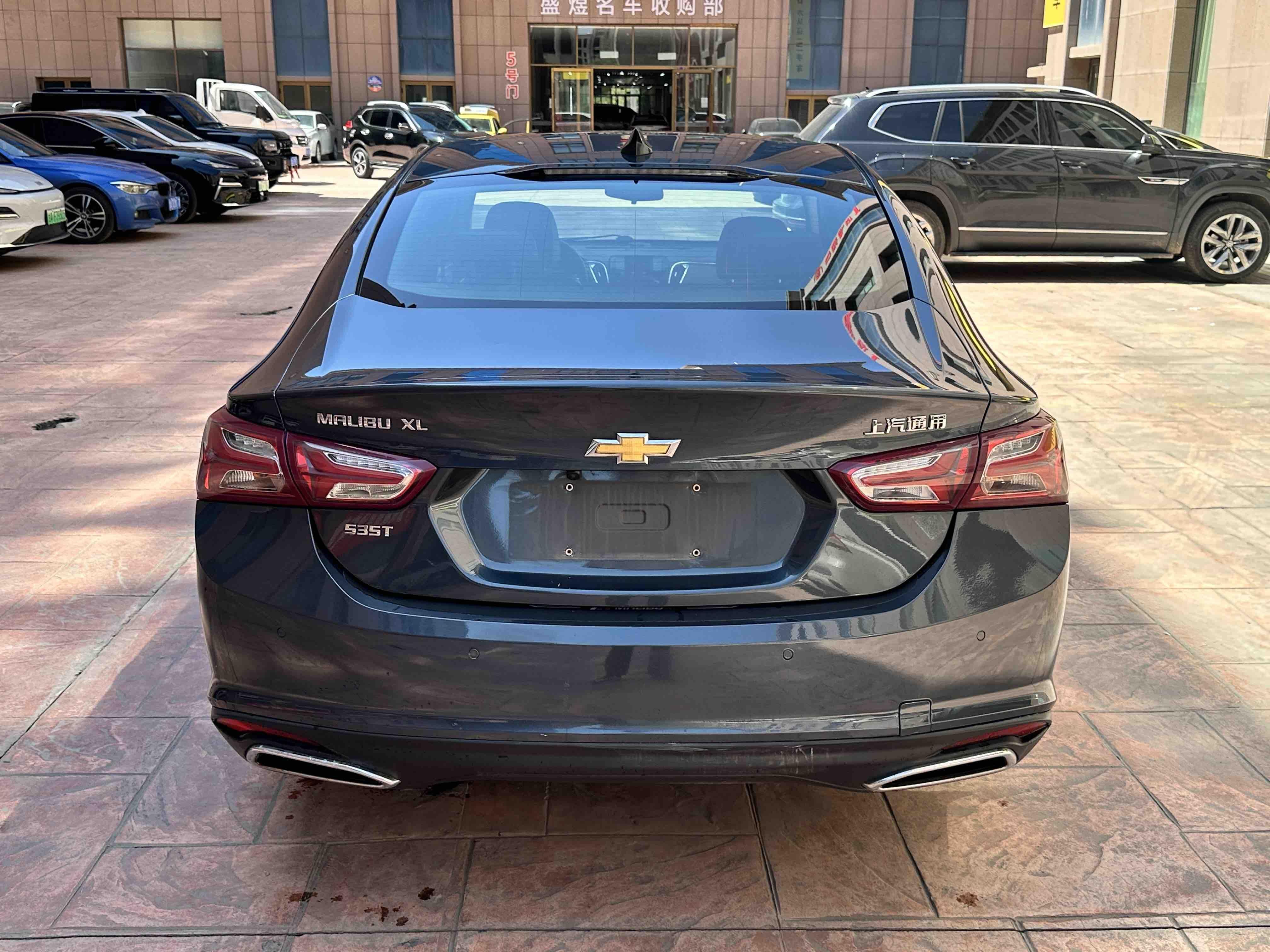 Chevrolet Malibu 2019 thumb 4