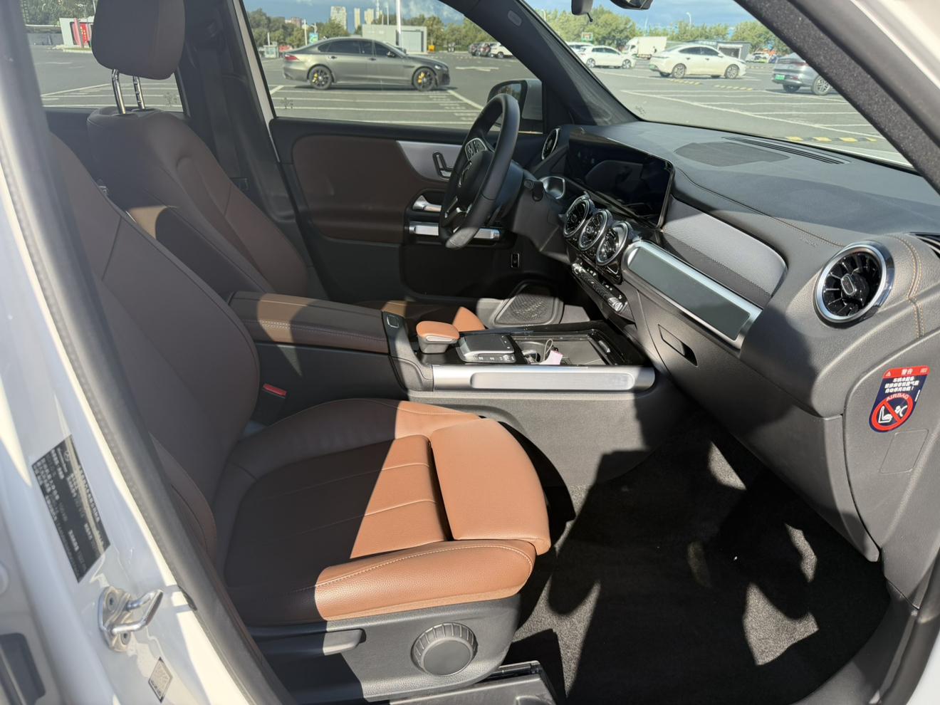 Mercedes-Benz GLB 2021 thumb 12