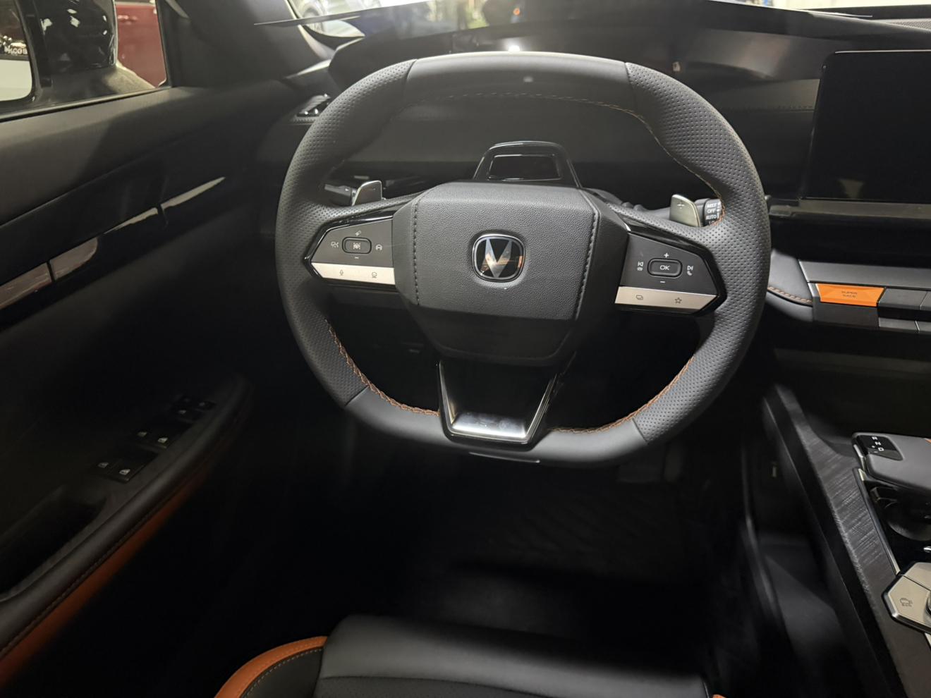 Changan UNI-V 2023 thumb 12