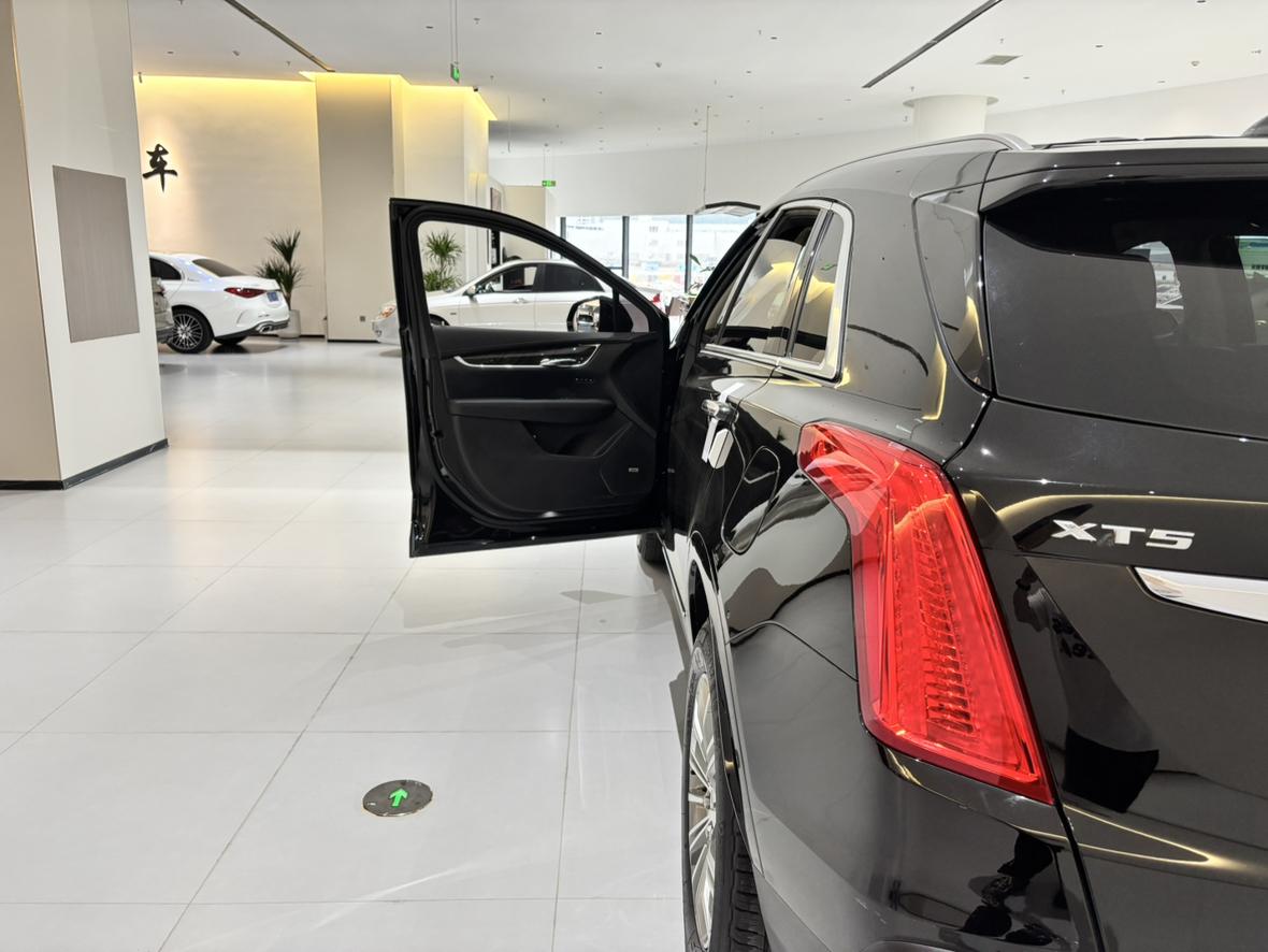 Cadillac XT5 2018 thumb 7