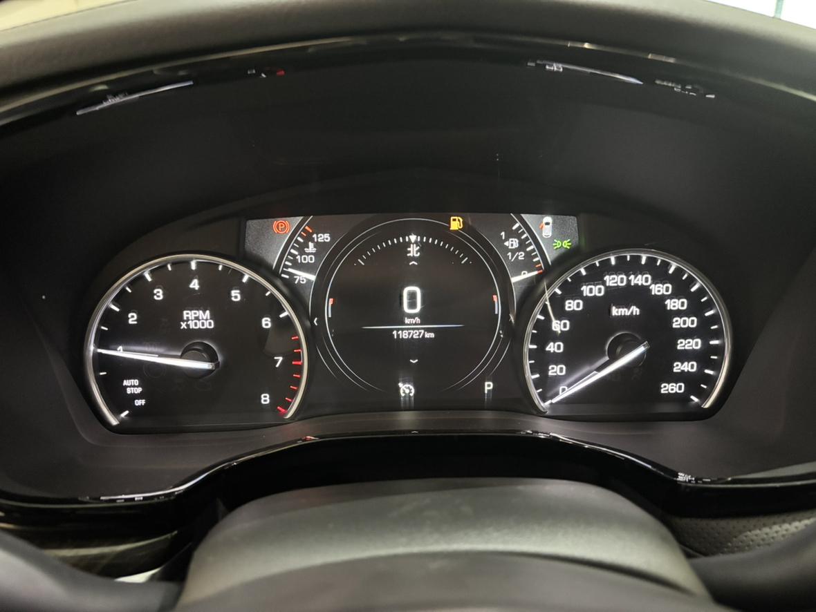 Cadillac XT5 2018 thumb 9