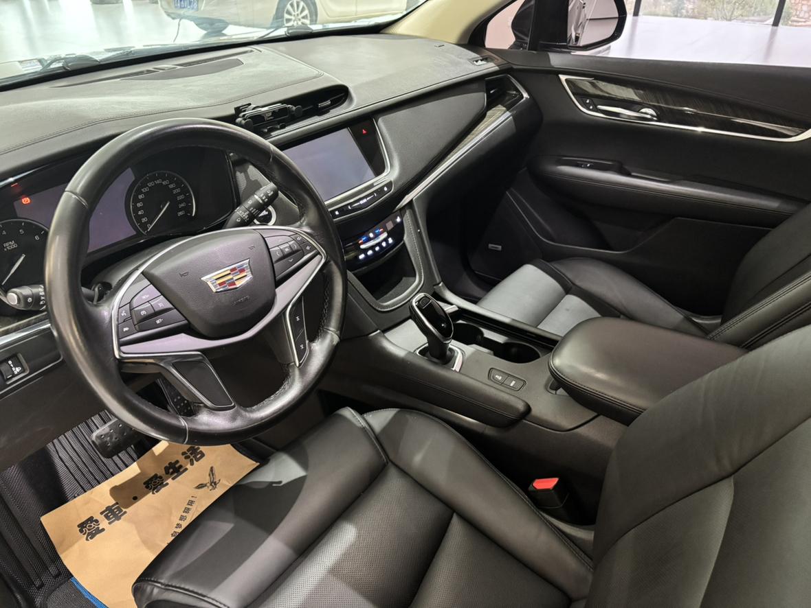 Cadillac XT5 2018 thumb 10