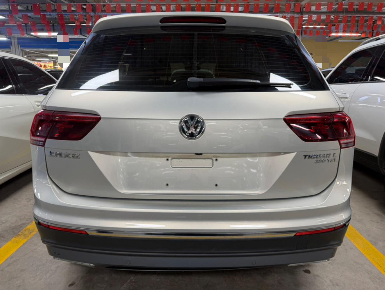 Volkswagen Tiguan 2018 thumb 3