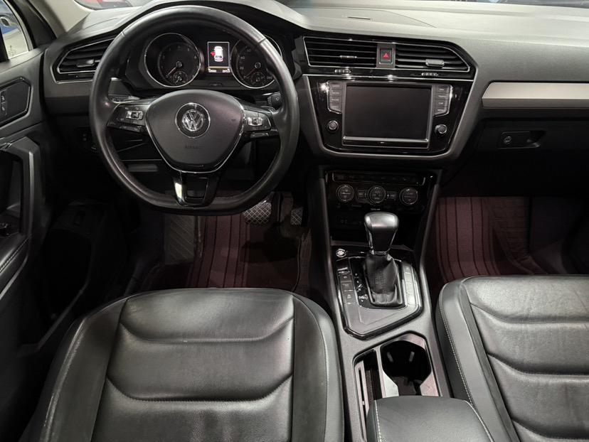 Volkswagen Tiguan 2018 thumb 11