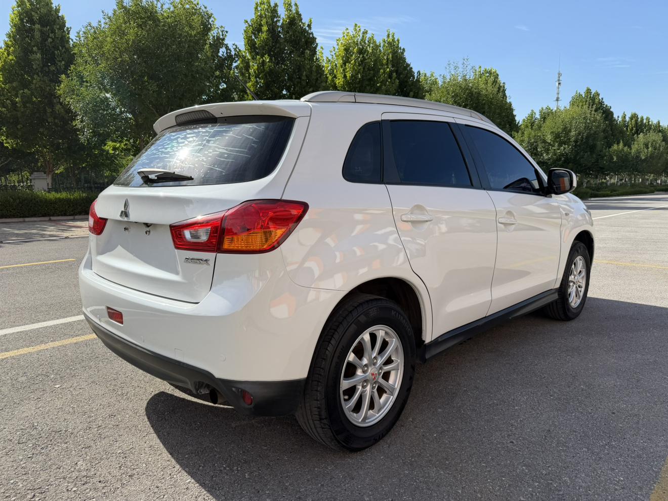 Mitsubishi ASX 2013 thumb 4