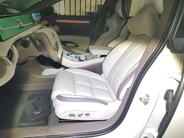 IM Motors (Zhiji) L6 2025 thumb 8