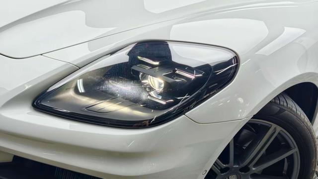 Porsche Panamera 2024 thumb 5
