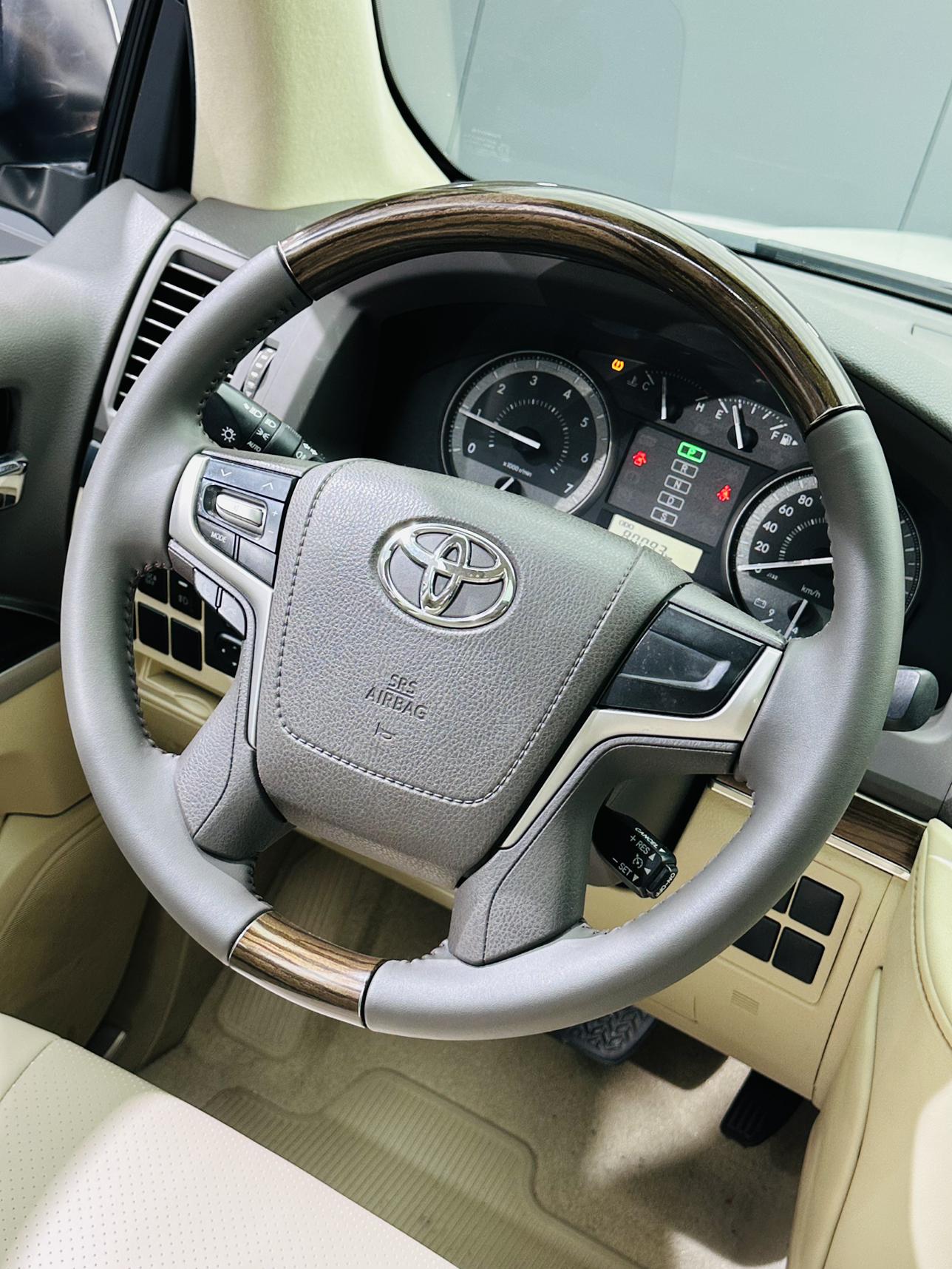 Toyota Land Cruiser 2019 thumb 6