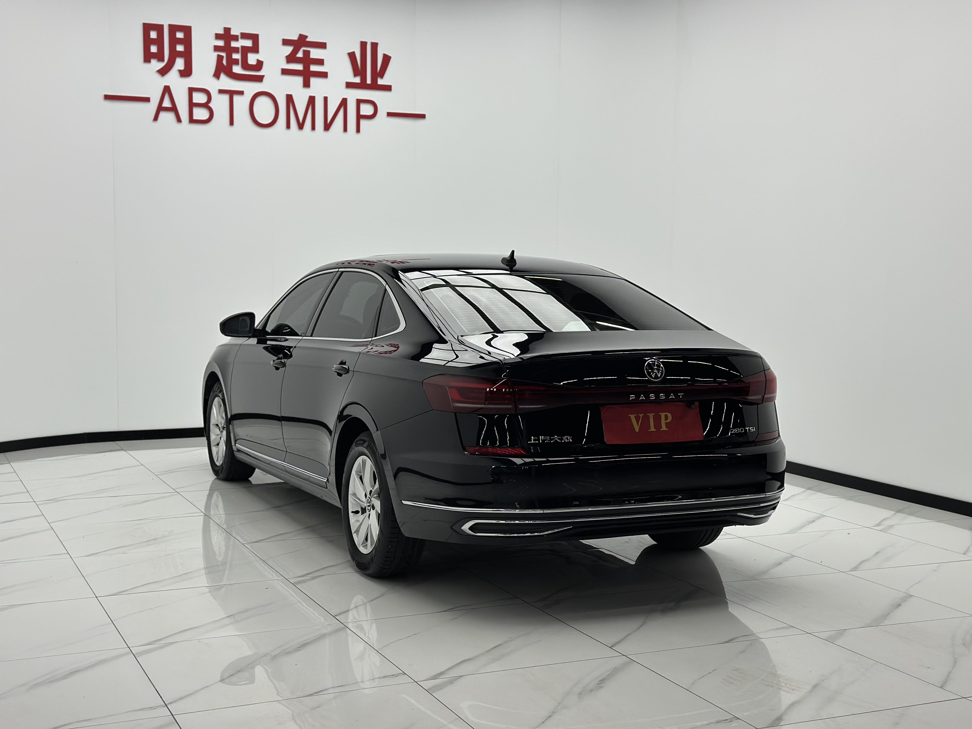 Volkswagen Passat (North America and China) 2023 thumb 2