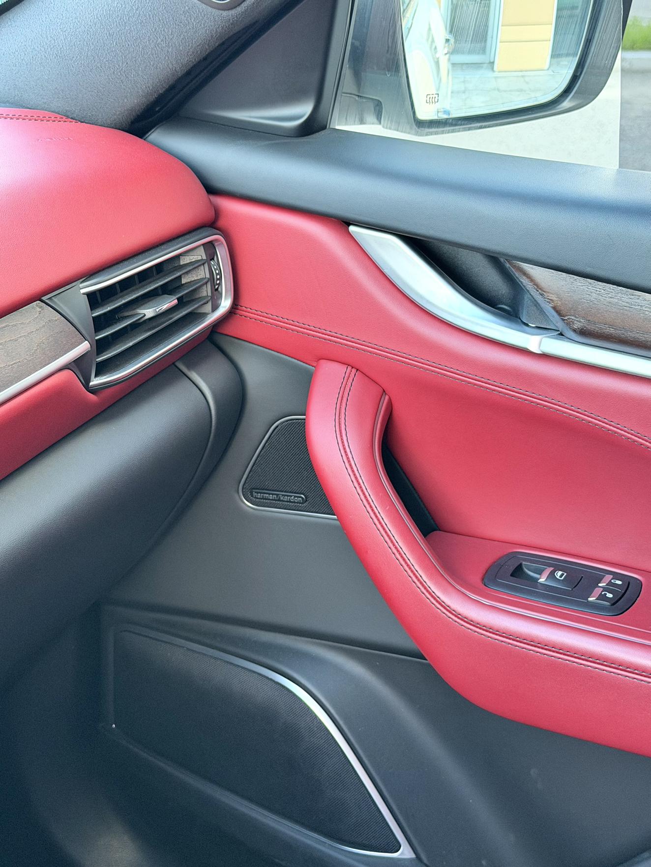 Maserati Levante 2018 thumb 7