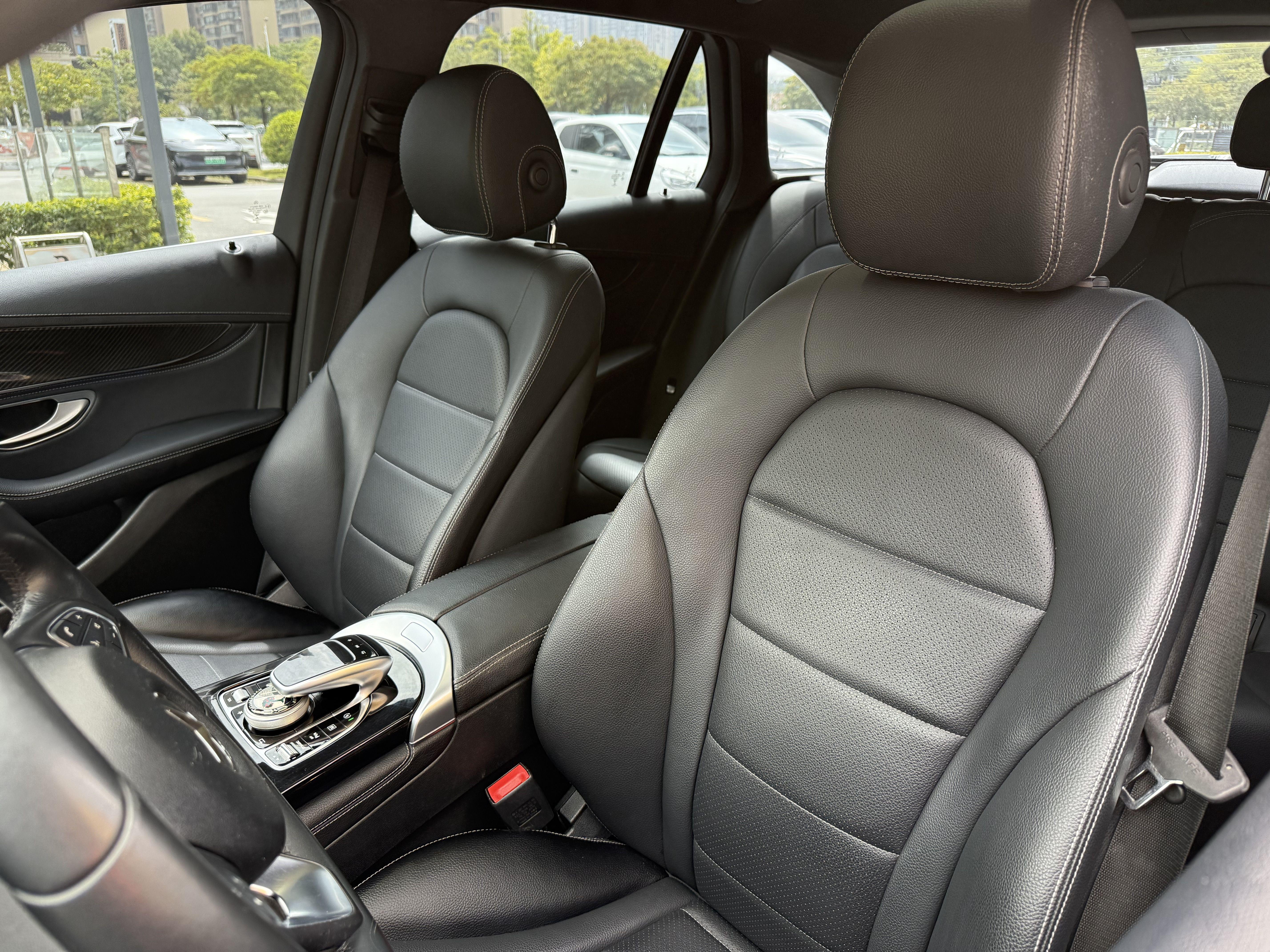 Mercedes-Benz GLC 2017 thumb 11