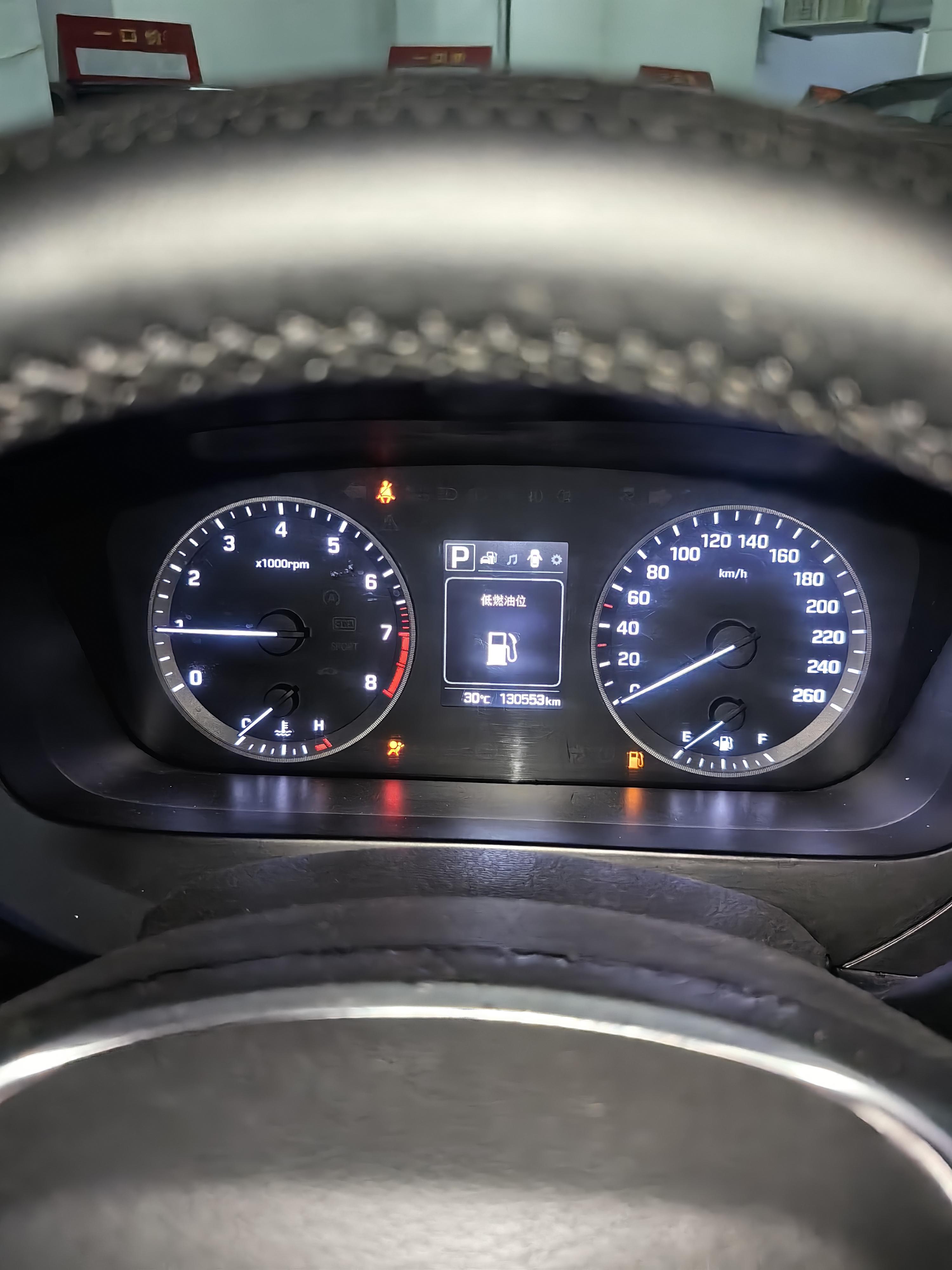 Hyundai Sonata 2015 thumb 8
