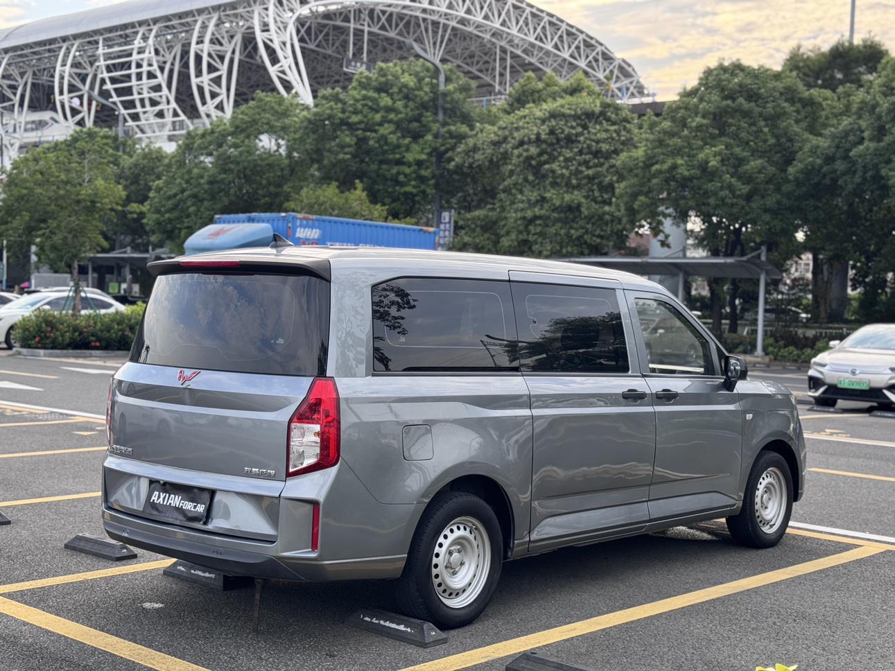 Wuling Zheng Cheng 2021 thumb 4