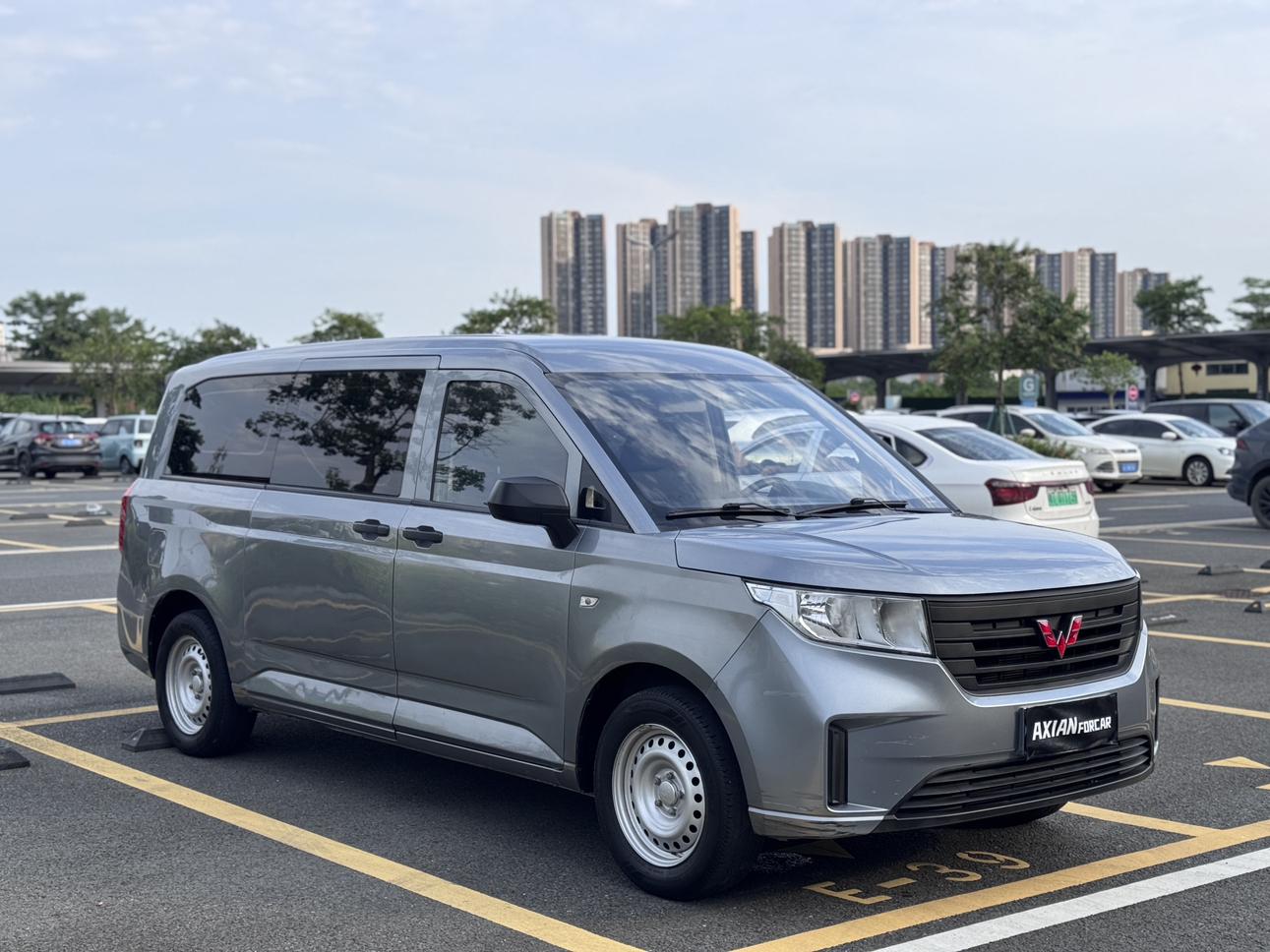 Wuling Zheng Cheng 2021 thumb 10