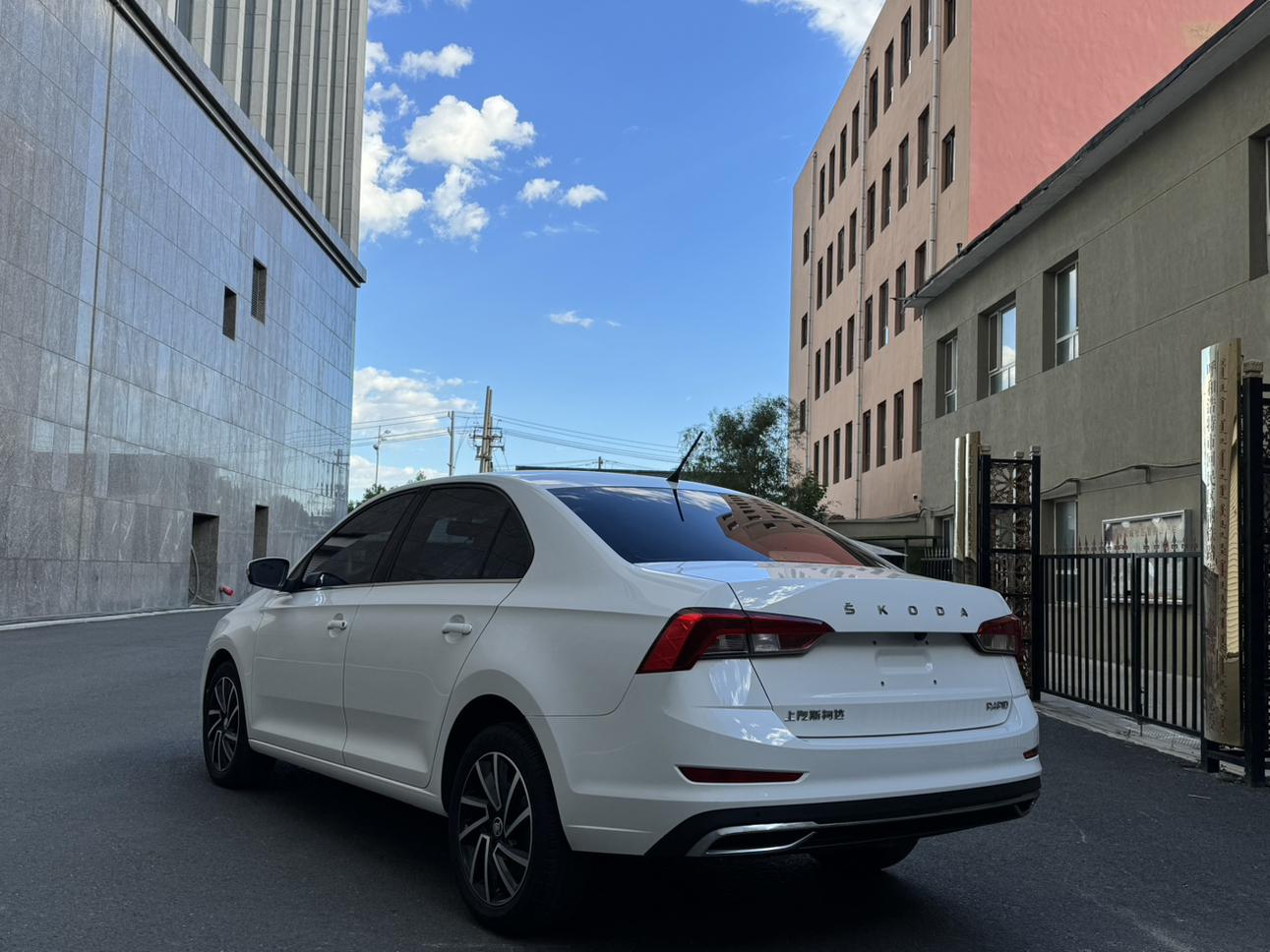 Skoda Xin Rui 2020 thumb 11