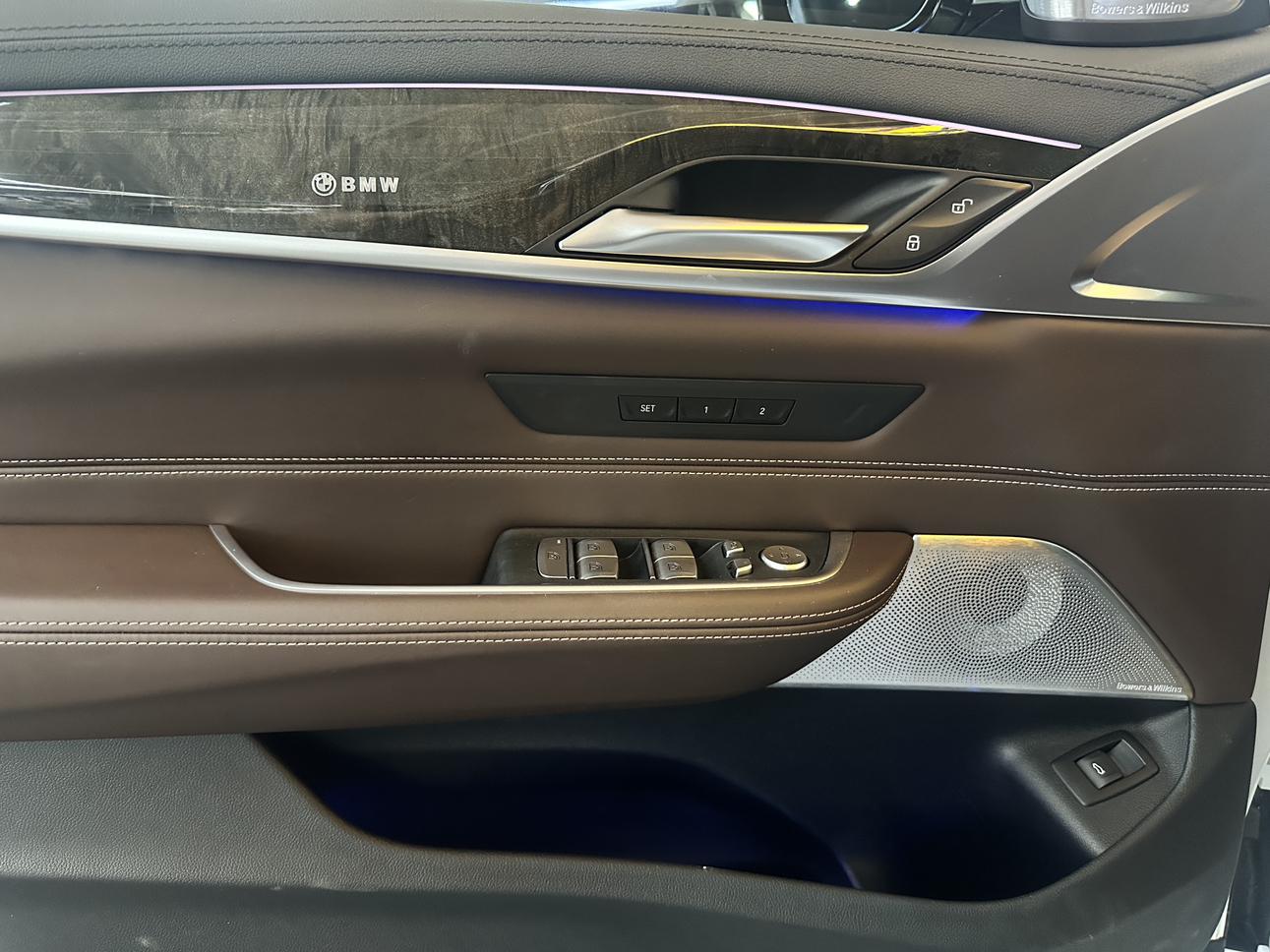 BMW 6 серии 2019 thumb 9