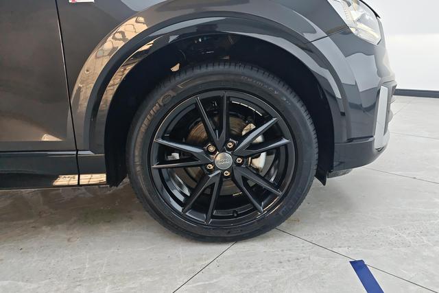 Audi Q2 2021 thumb 3
