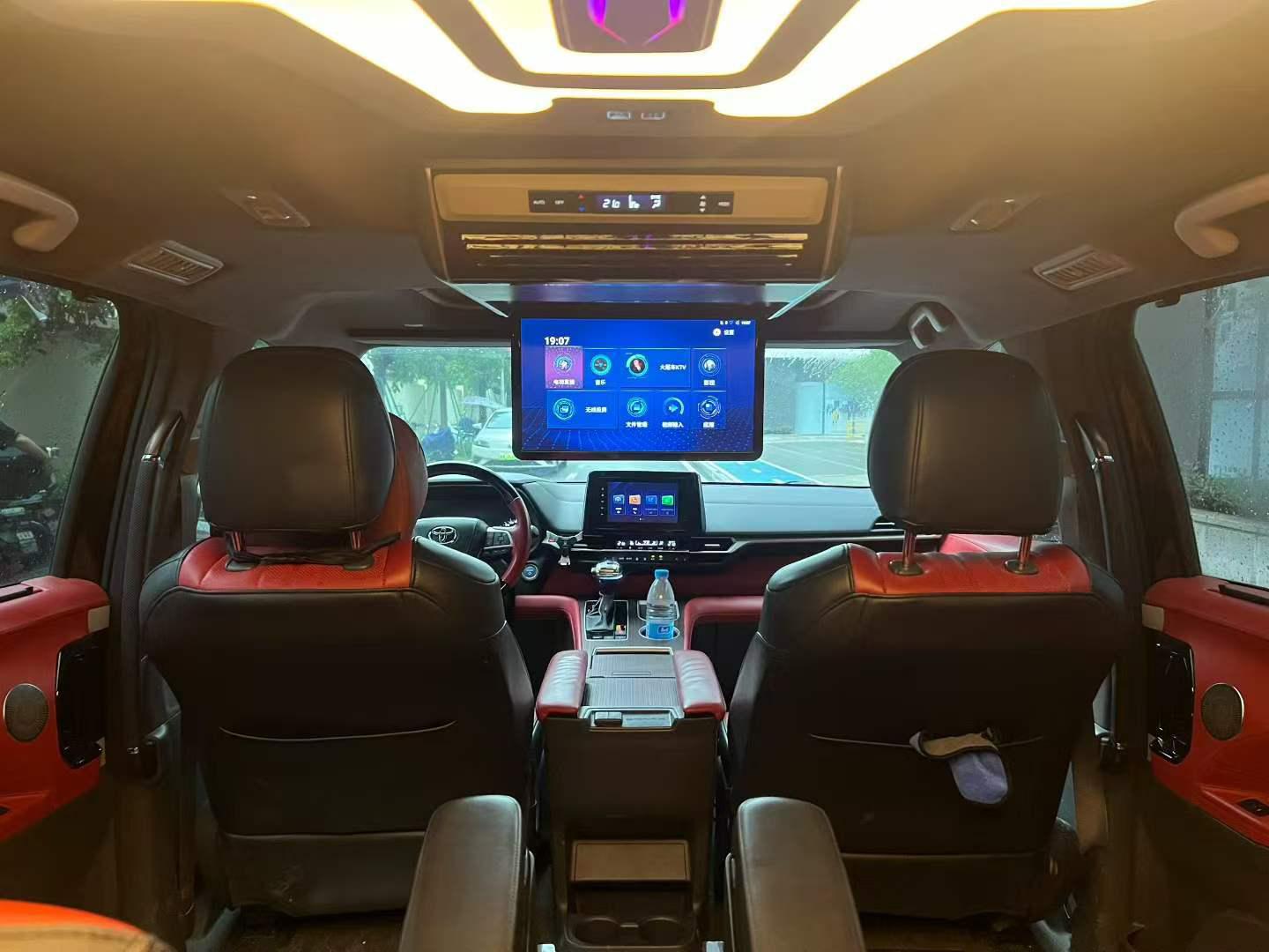 Toyota Sienna 2023 thumb 5