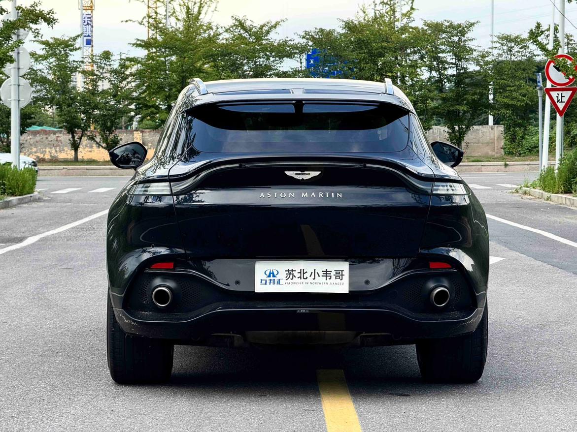 Aston Martin DBX 2022 thumb 3
