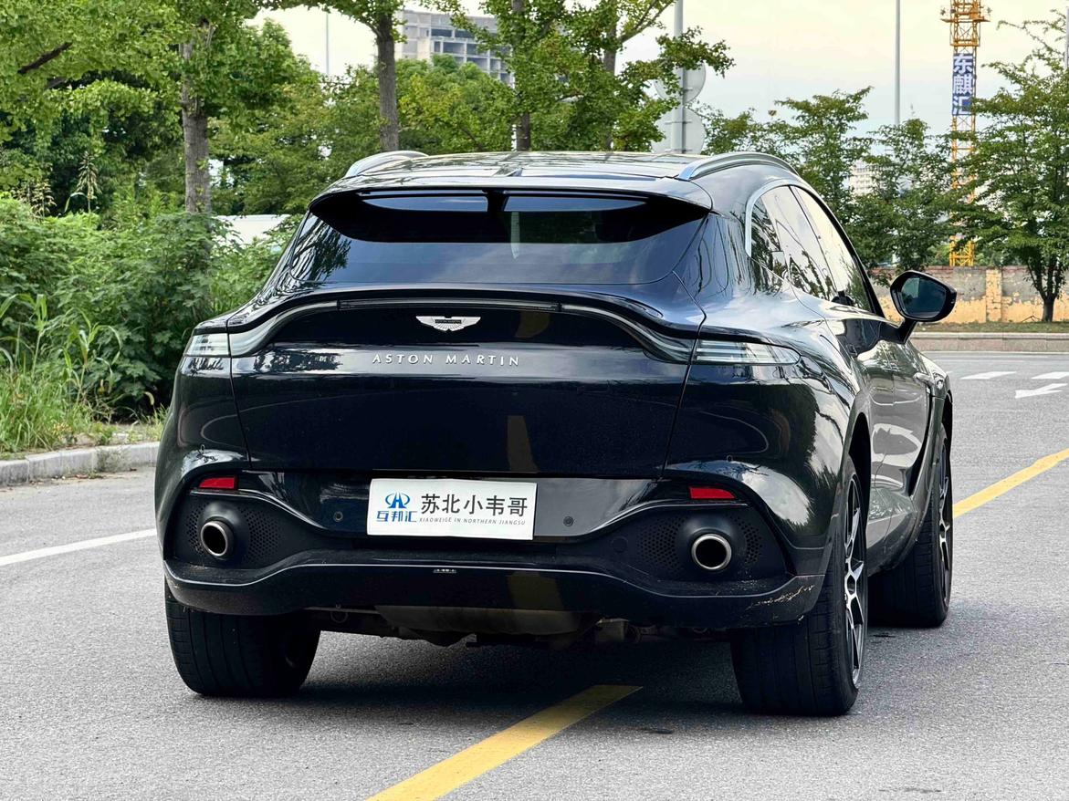 Aston Martin DBX 2022 thumb 4