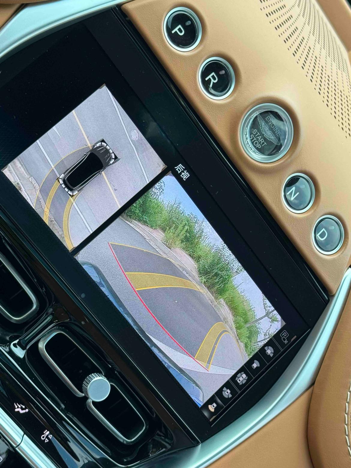 Aston Martin DBX 2022 thumb 10