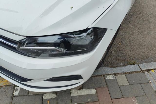 Volkswagen Polo 2023 thumb 2