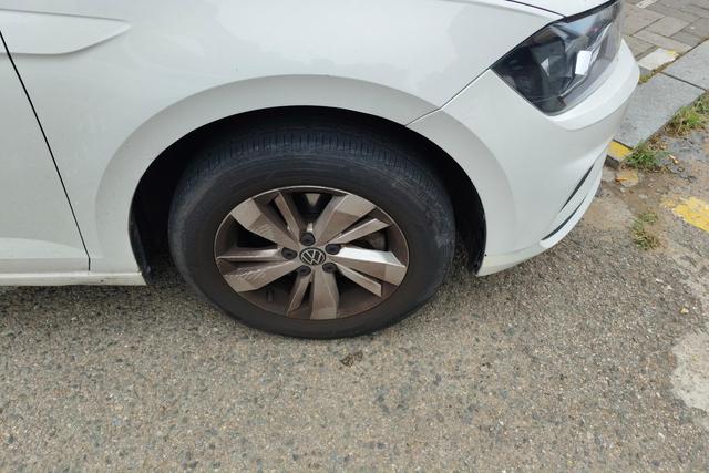 Volkswagen Polo 2023 thumb 8