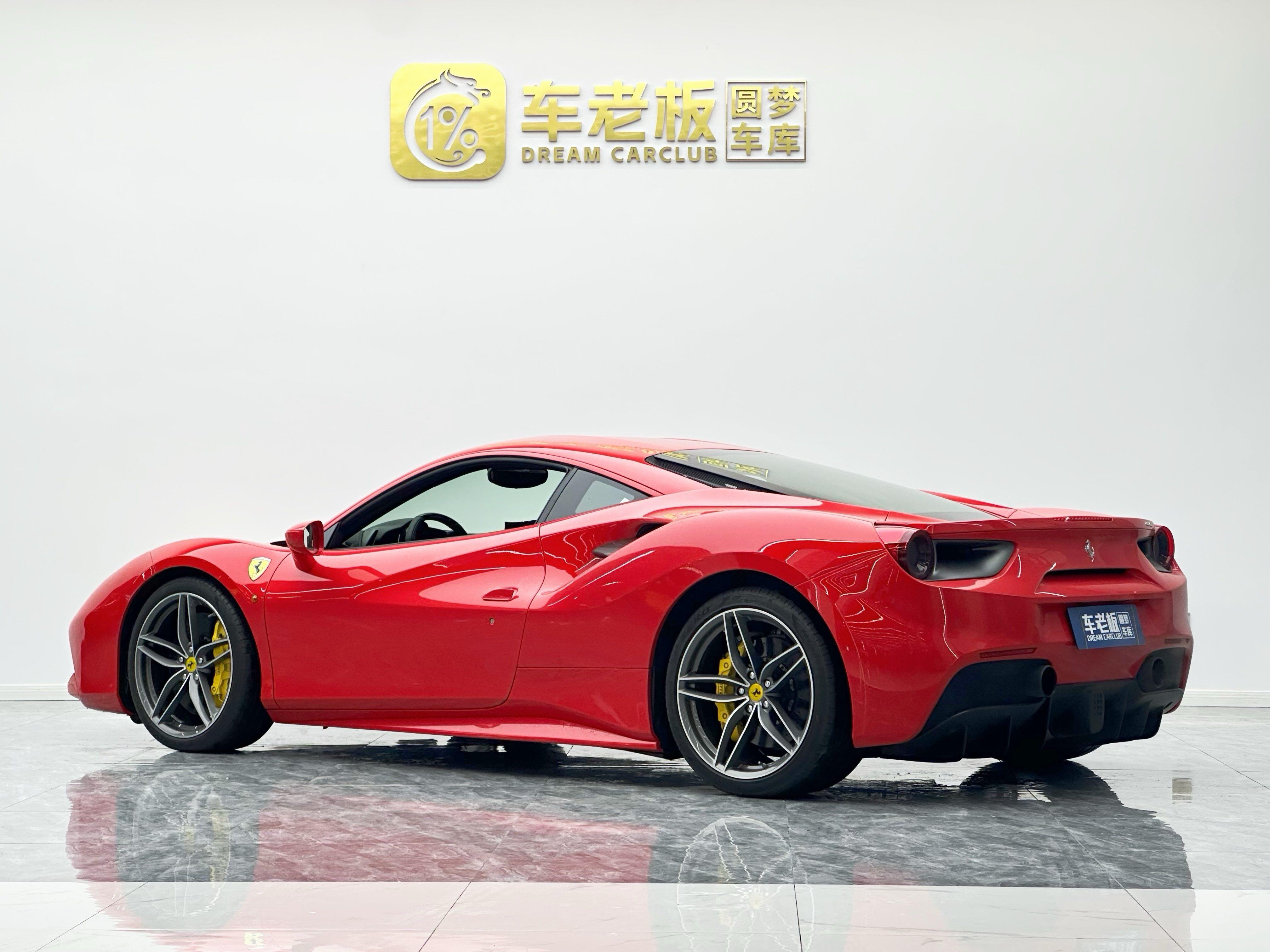 Ferrari 488 2015 thumb 6