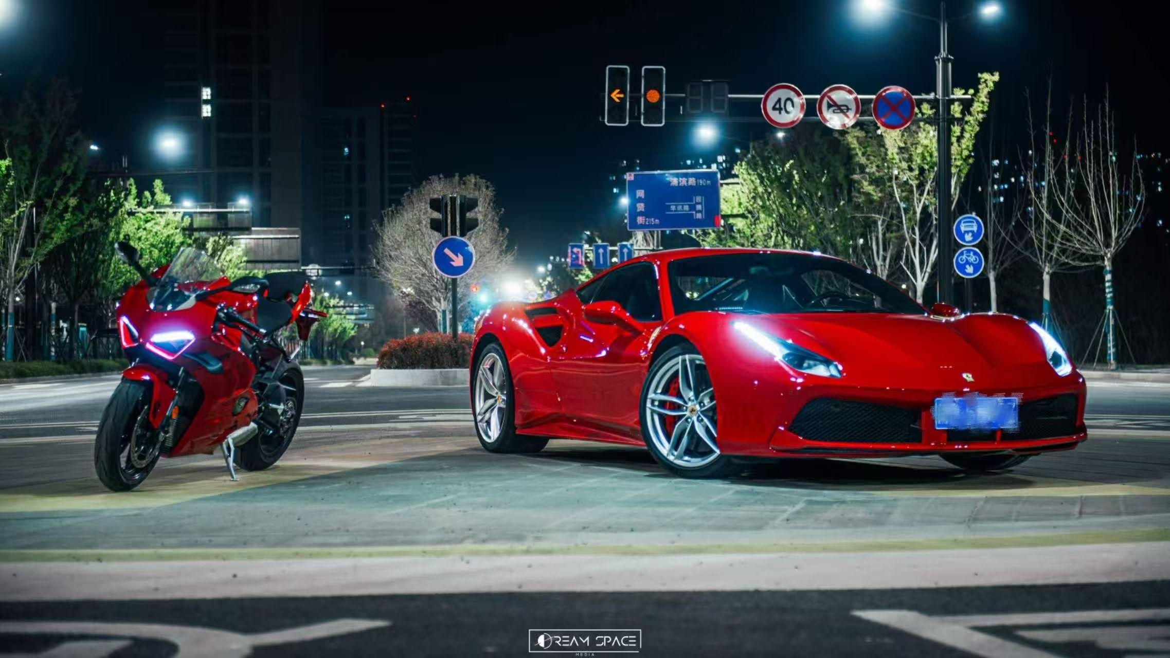 Ferrari 488 2015 thumb 9