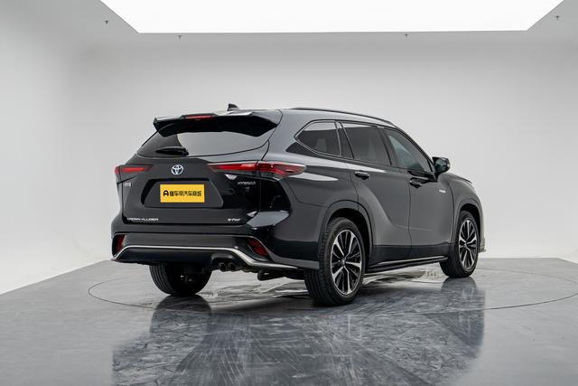 Toyota Crown 2023 thumb 5