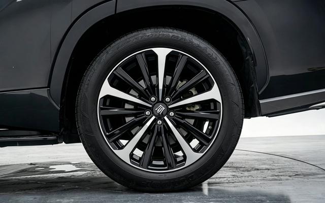 Toyota Crown 2023 thumb 7