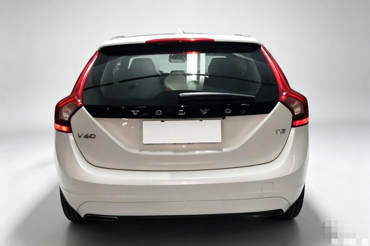 Volvo V60 2017 thumb 3