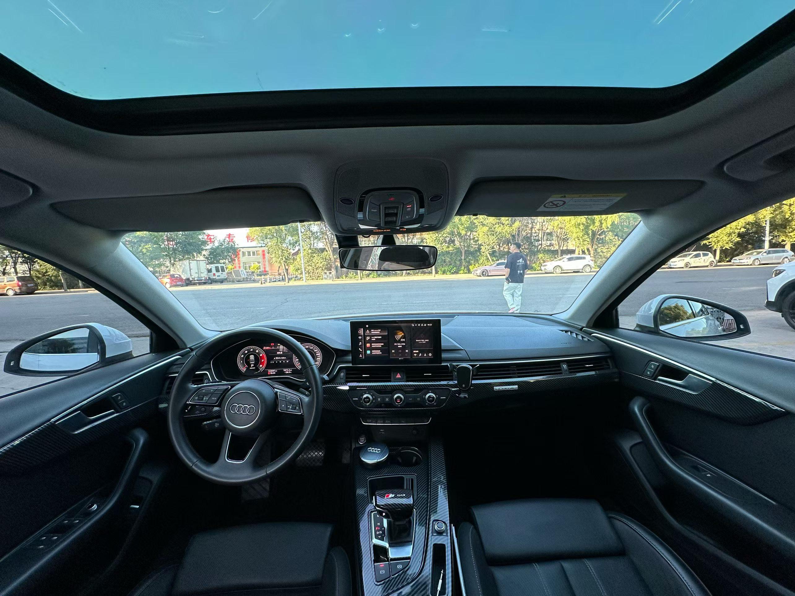 Audi A4 2020 thumb 5