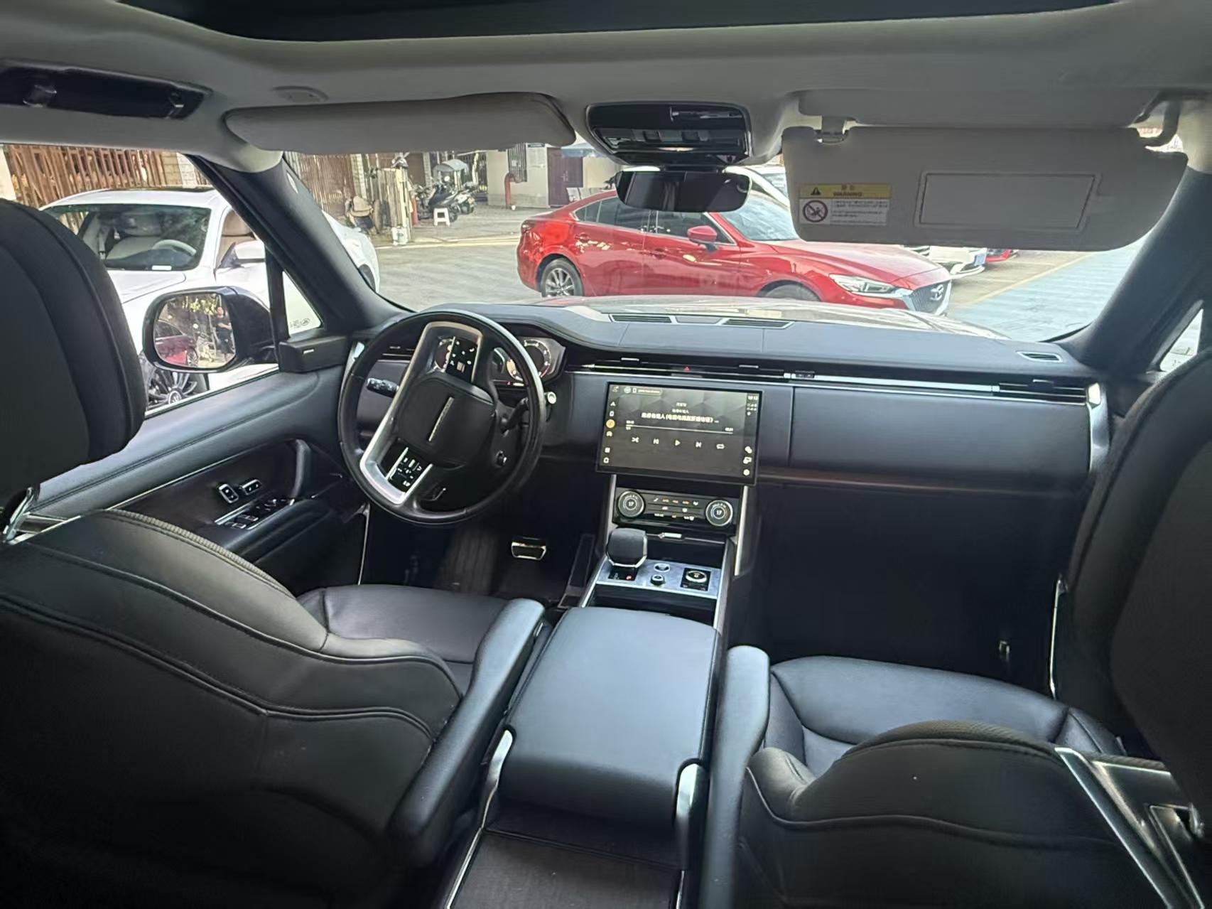 Land Rover Range Rover 2023 thumb 4