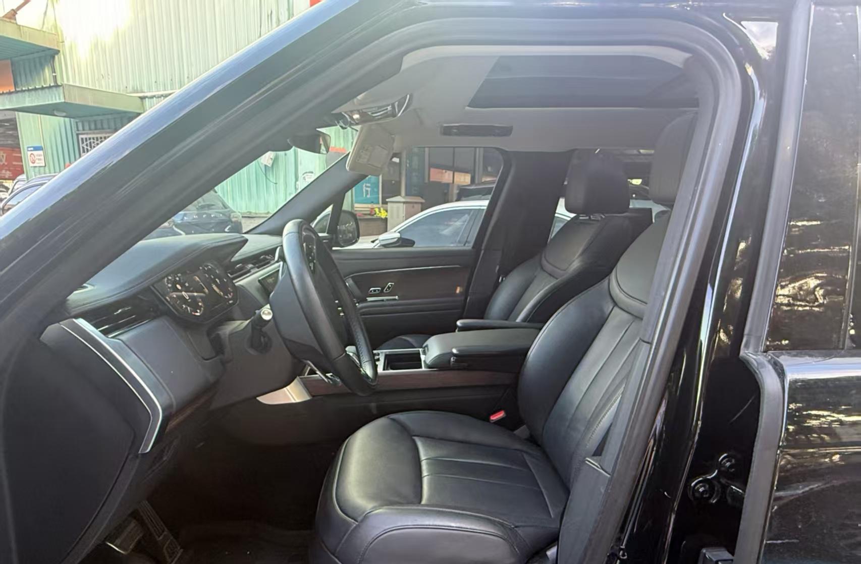Land Rover Range Rover 2023 thumb 5