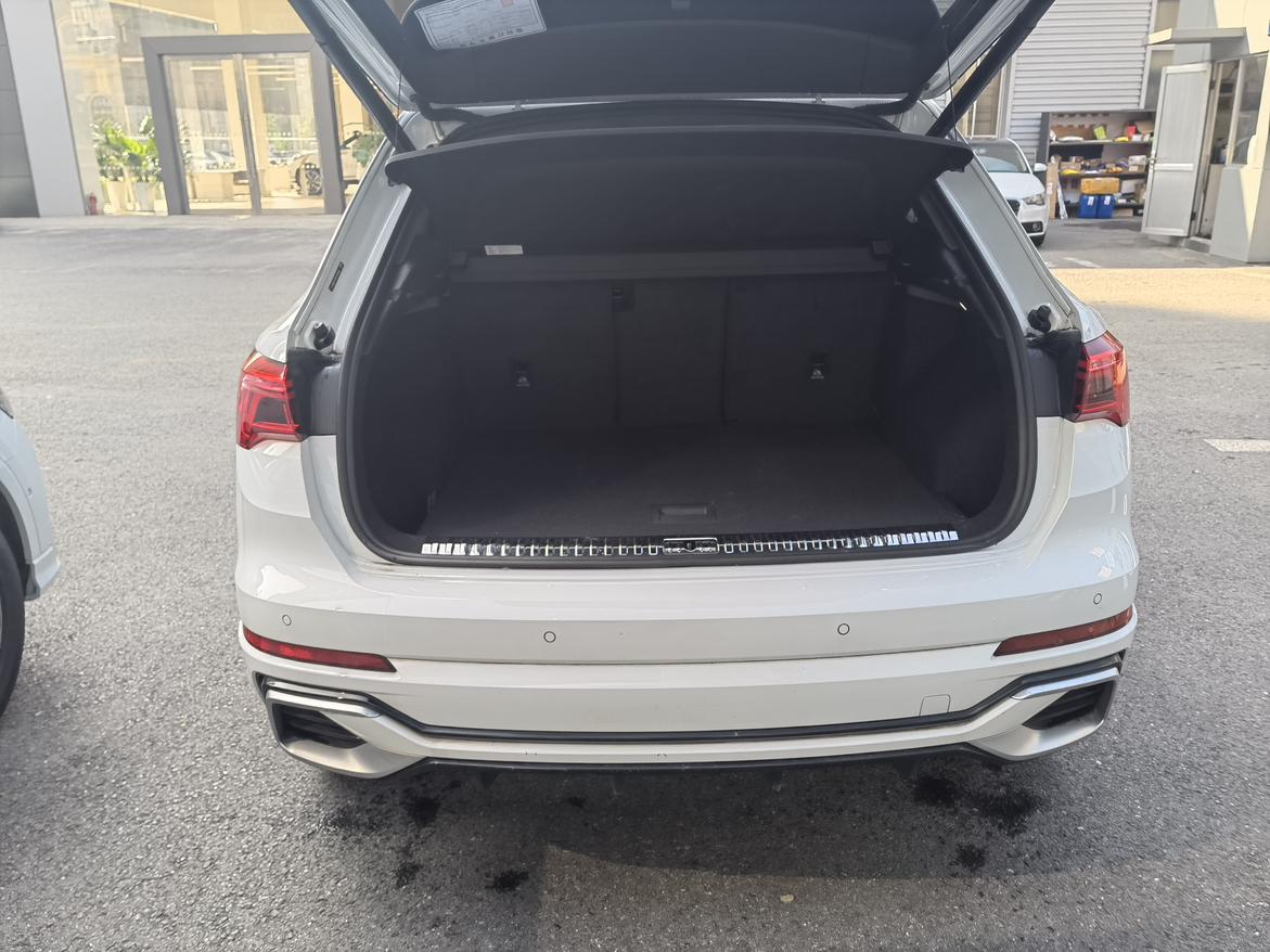 Audi Q3 2024 thumb 7
