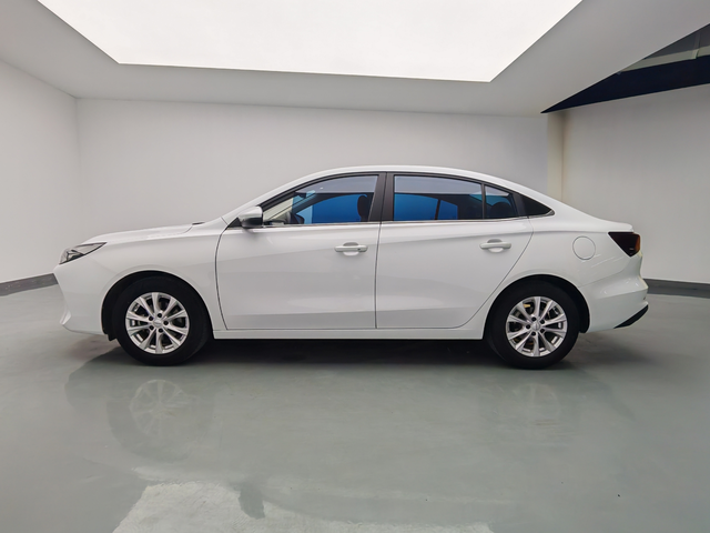 Roewe i5 2023 thumb 2