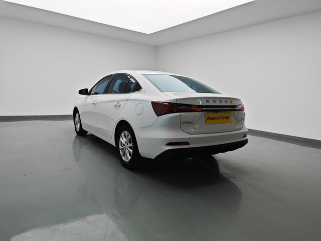 Roewe i5 2023 thumb 3