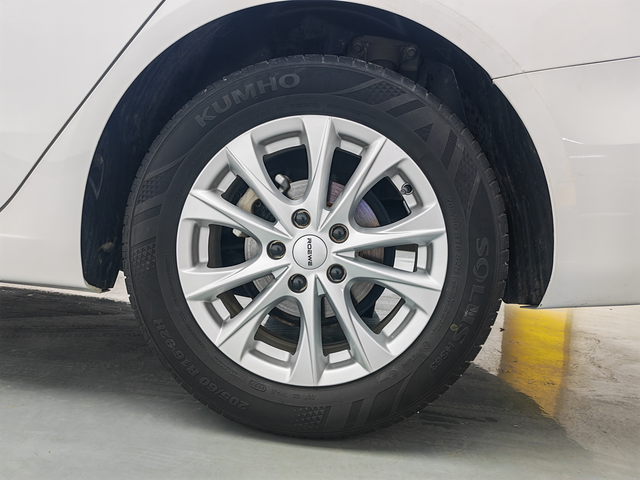 Roewe i5 2023 thumb 7