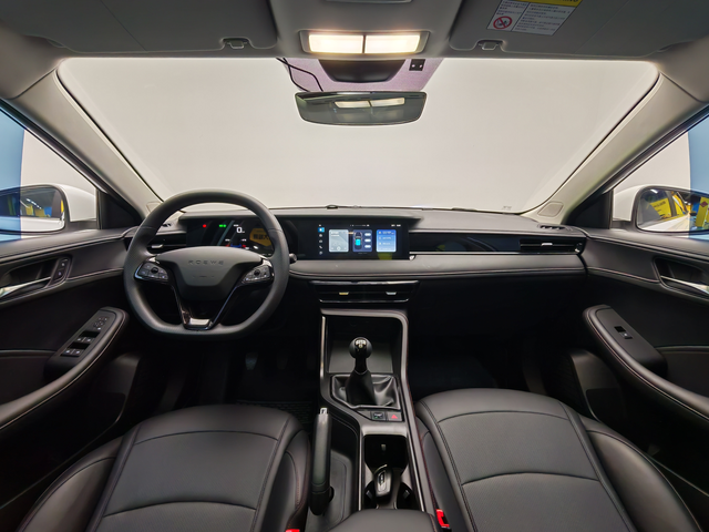 Roewe i5 2023 thumb 12