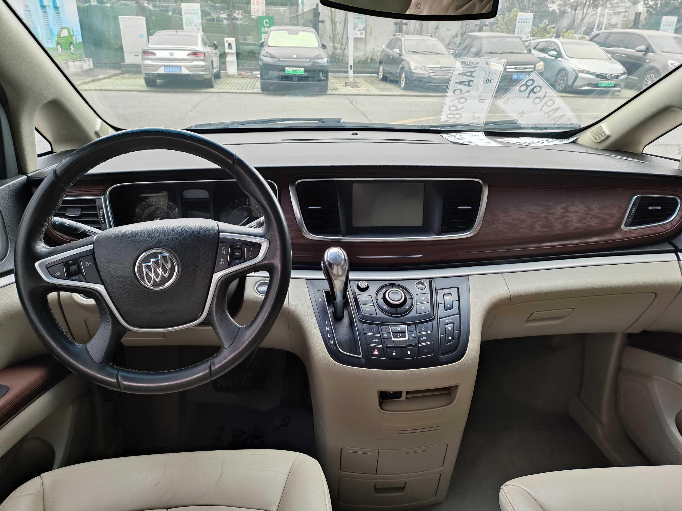 Buick GL8 2017 thumb 5