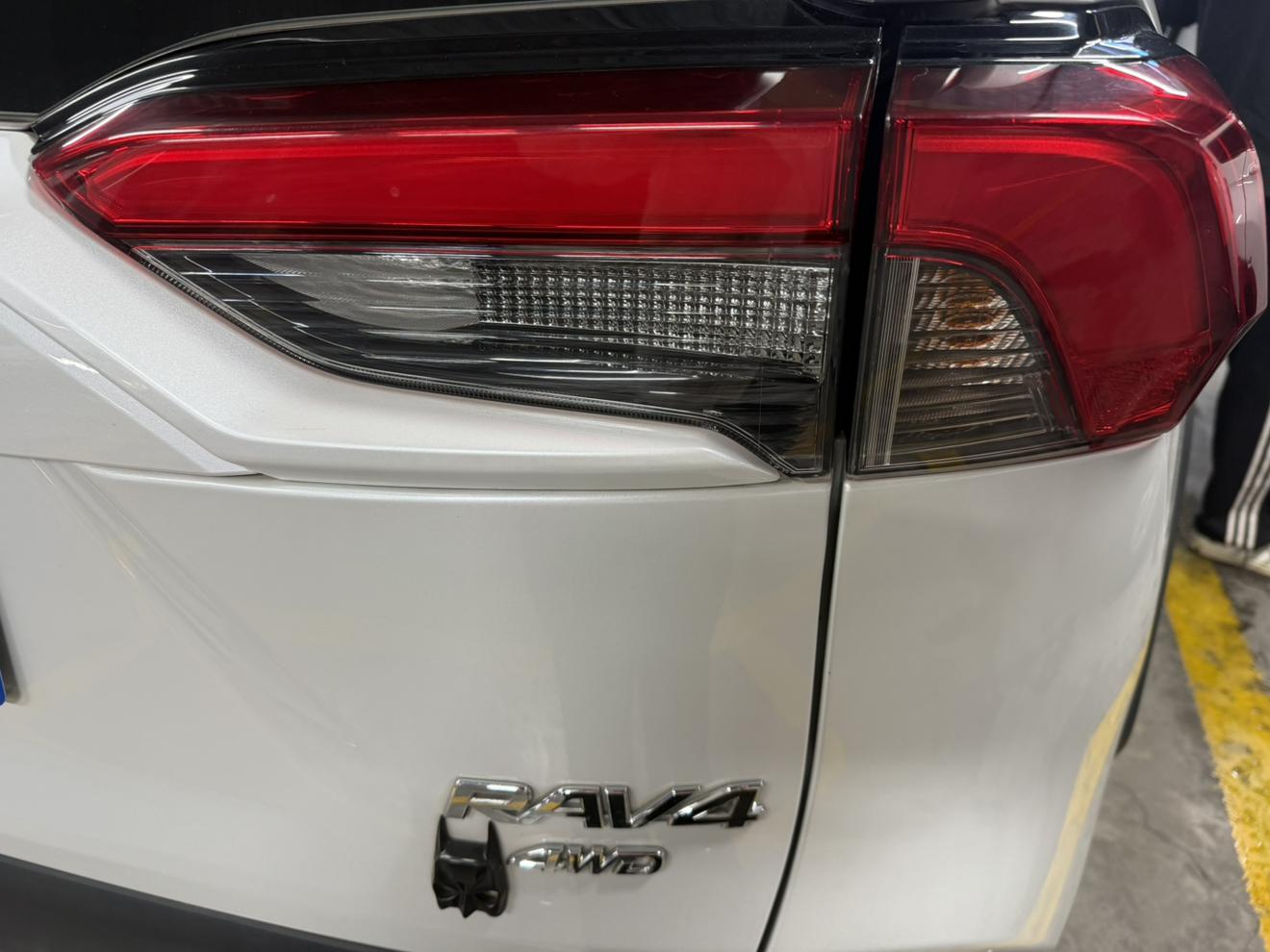 Toyota RAV4 2022 thumb 6