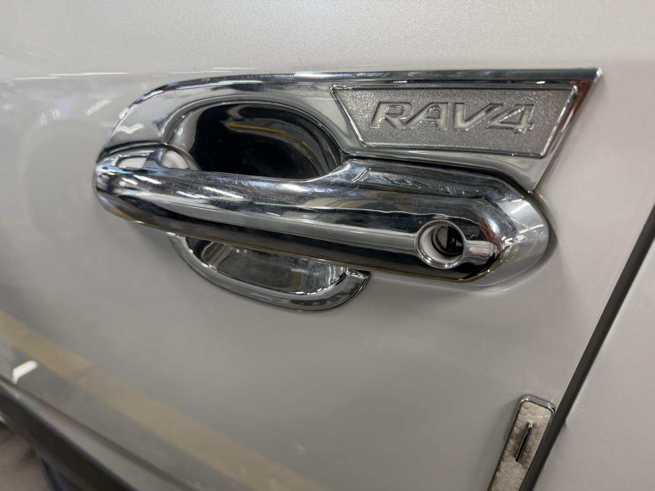 Toyota RAV4 2022 thumb 8