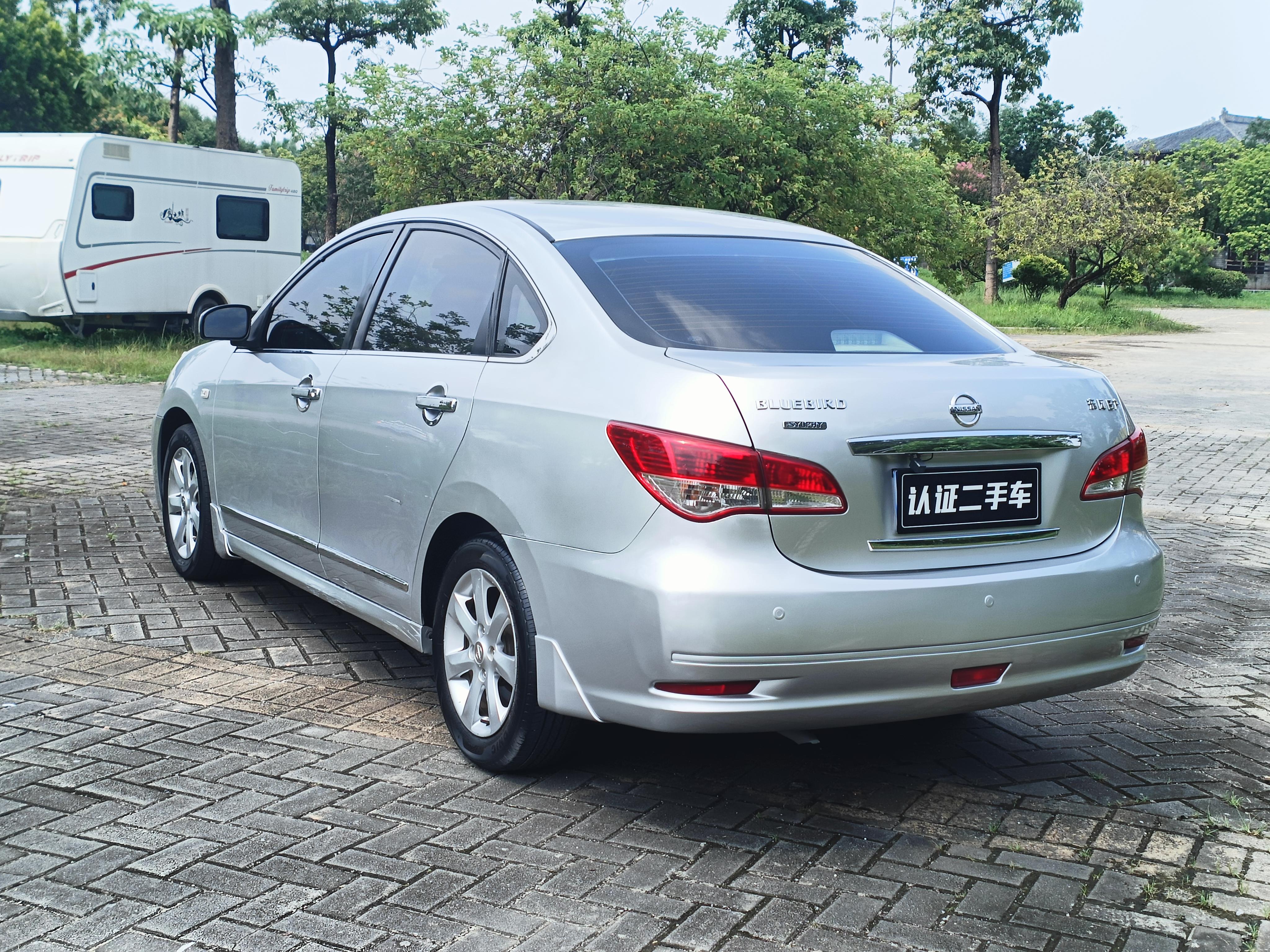 Nissan Sylphy 2009 thumb 3