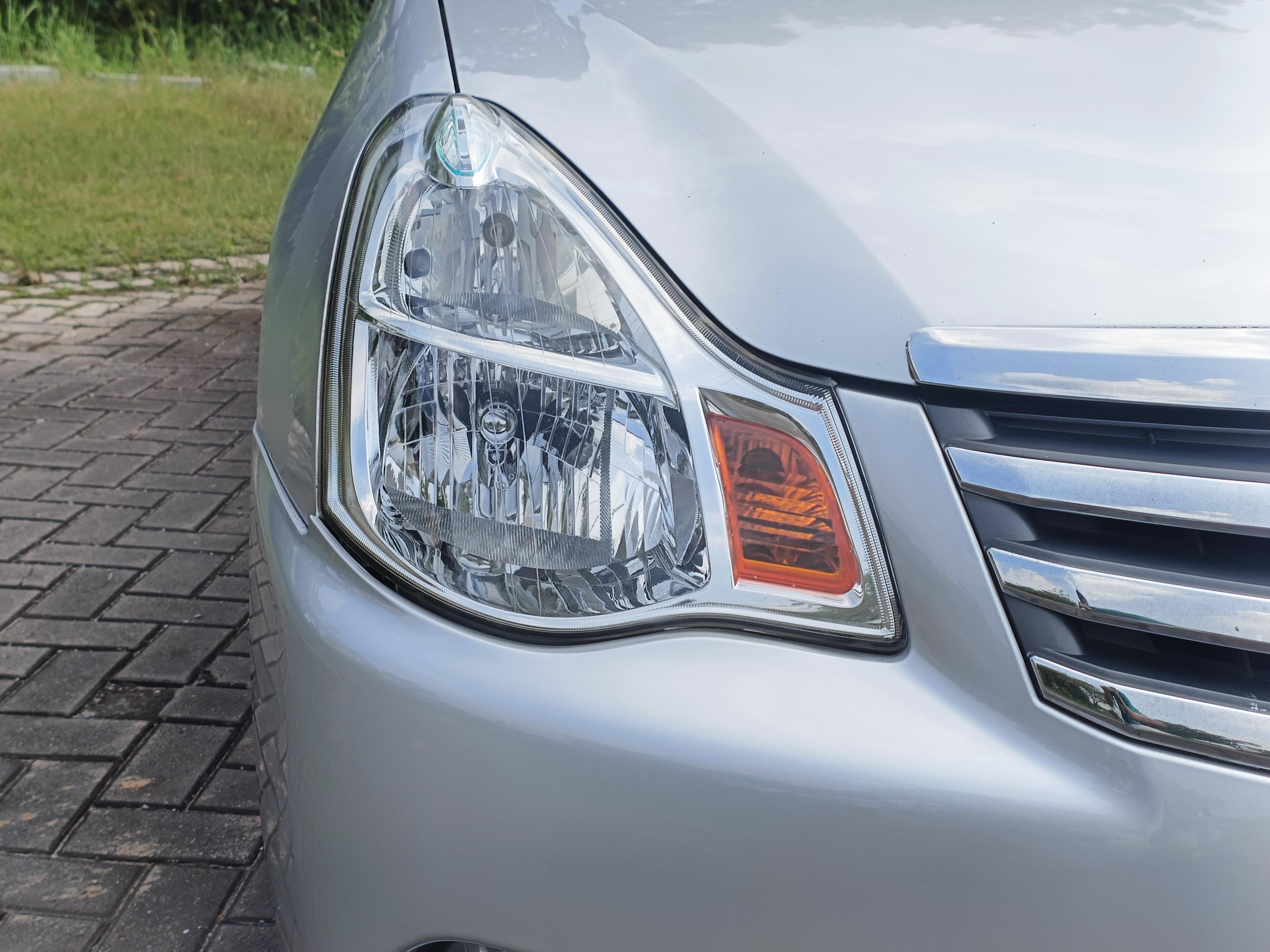 Nissan Sylphy 2009 thumb 7